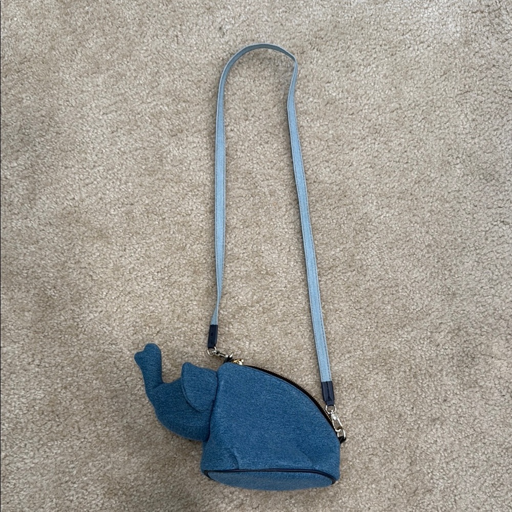 Stylish Elephant Crossbody Bag in Blue